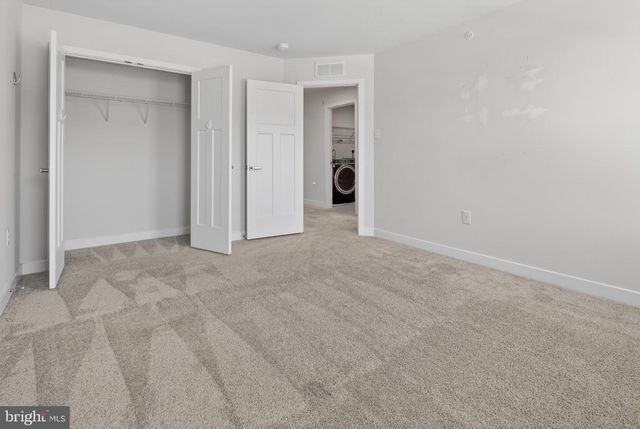8005 MILLTOWN CIR, Cheltenham, PA 19012
