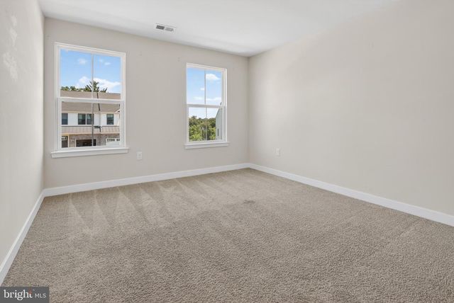 8005 MILLTOWN CIR, Cheltenham, PA 19012