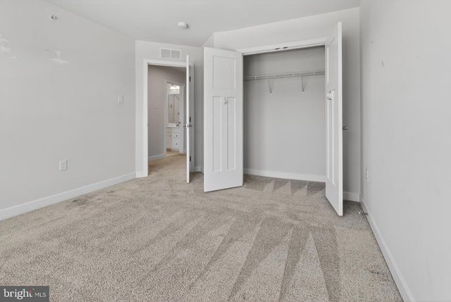8005 MILLTOWN CIR, Cheltenham, PA 19012