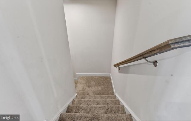 8005 MILLTOWN CIR, Cheltenham, PA 19012