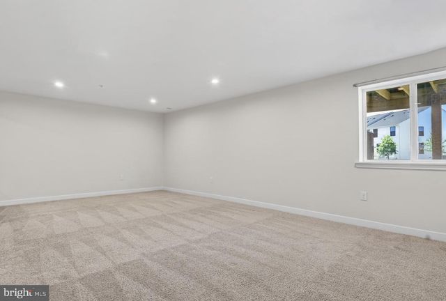8005 MILLTOWN CIR, Cheltenham, PA 19012