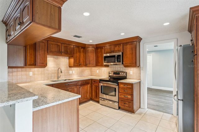 1221 LAKE DOWNEY DRIVE, Orlando, FL 32825