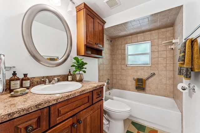 1221 LAKE DOWNEY DRIVE, Orlando, FL 32825