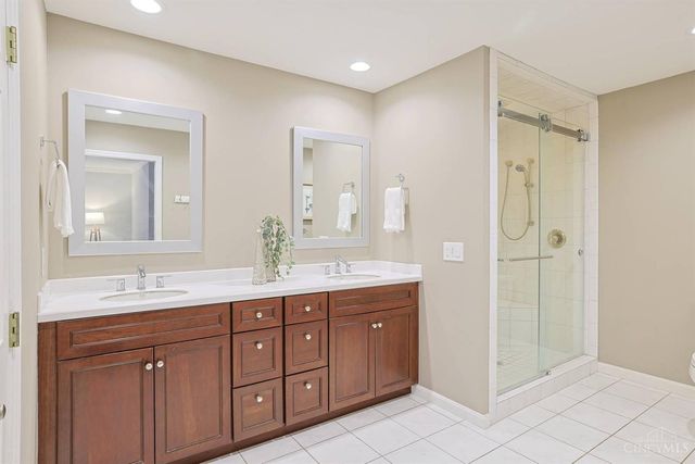3486 Forestoak Court, Cincinnati, OH 45208