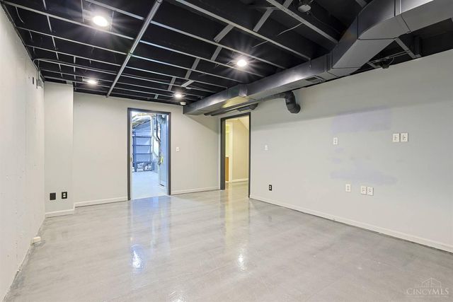 3486 Forestoak Court, Cincinnati, OH 45208