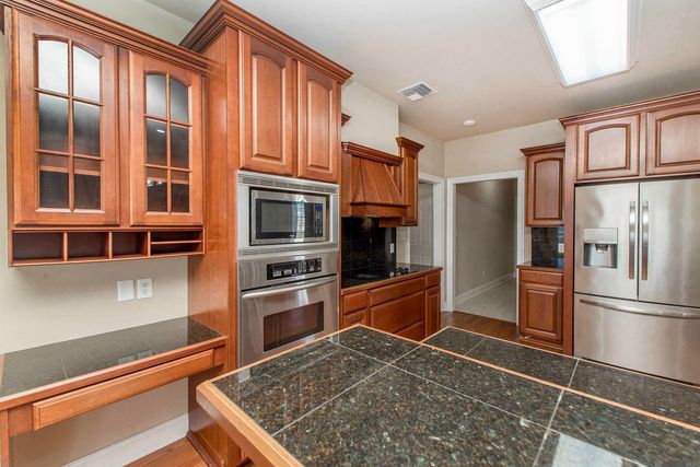 1005 Woodview Dr, Stephensville, LA 70380