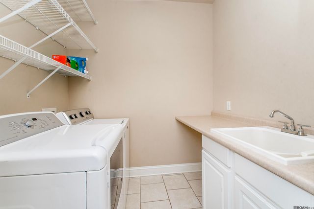 1005 Woodview Dr, Stephensville, LA 70380