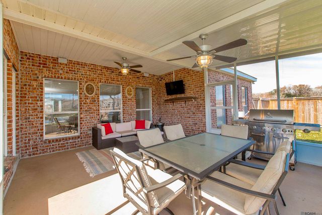 1005 Woodview Dr, Stephensville, LA 70380