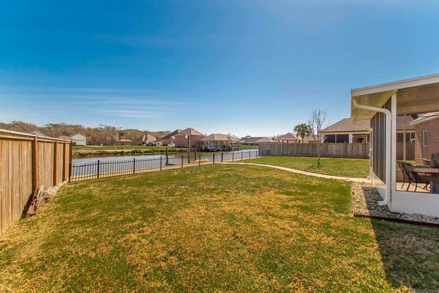 1005 Woodview Dr, Stephensville, LA 70380