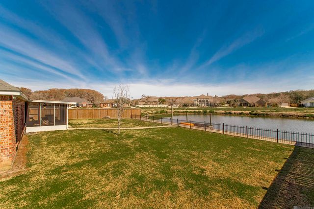 1005 Woodview Dr, Stephensville, LA 70380