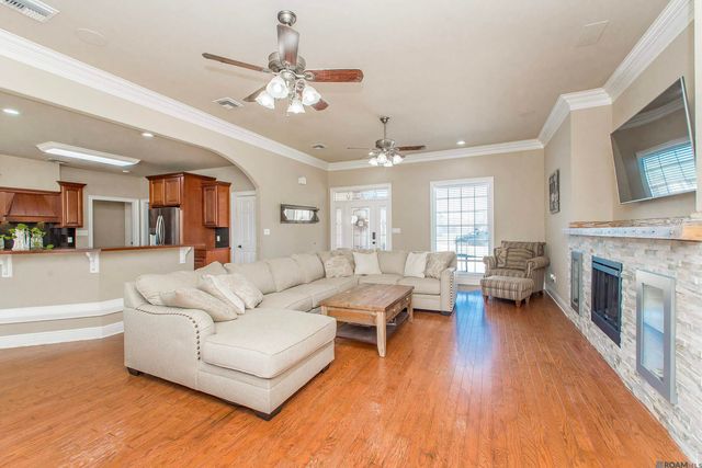 1005 Woodview Dr, Stephensville, LA 70380