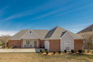 1005 Woodview Dr, Stephensville, LA 70380