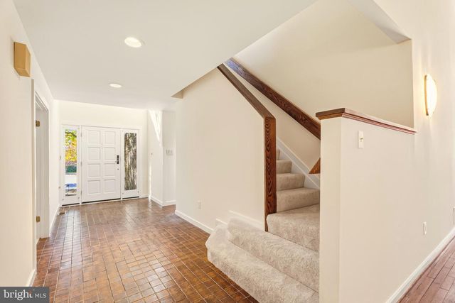 2 RIDERWOOD STA, Towson, MD 21204