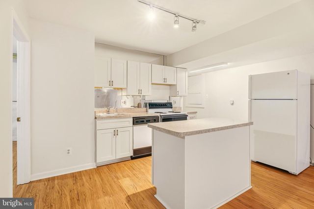 2 RIDERWOOD STA, Towson, MD 21204