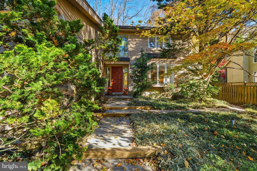 2 RIDERWOOD STA, Towson, MD 21204