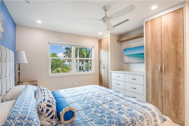 1021 3rd ST S 310, Naples, FL 34102