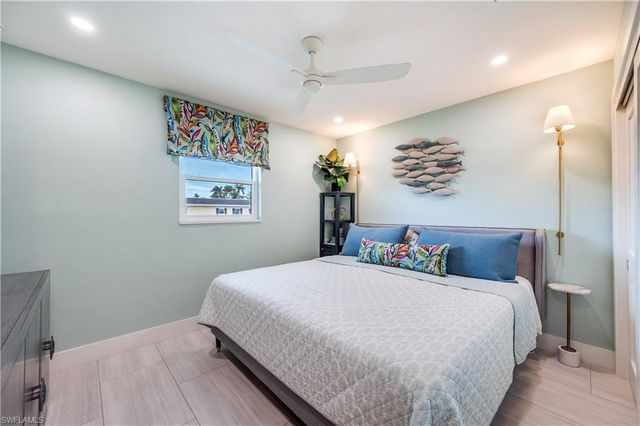 1021 3rd ST S 310, Naples, FL 34102