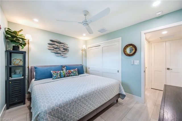 1021 3rd ST S 310, Naples, FL 34102