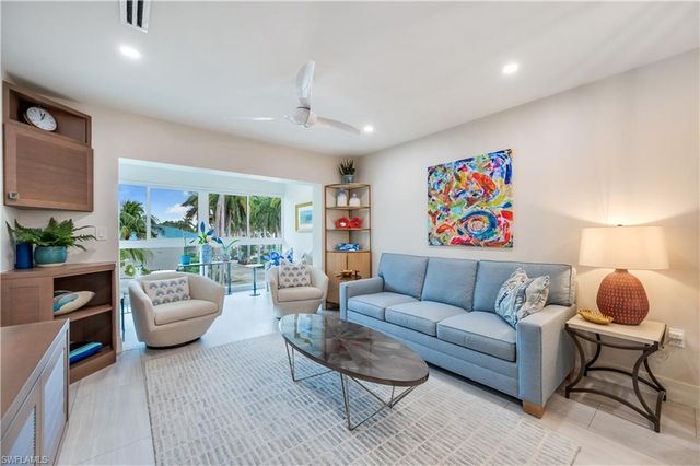 1021 3rd ST S 310, Naples, FL 34102