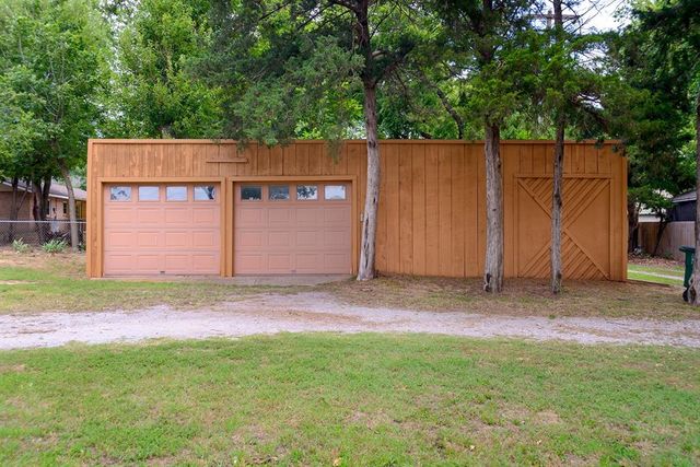 321 W Knipe Avenue, Perkins, OK 74059