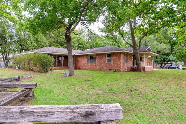321 W Knipe Avenue, Perkins, OK 74059