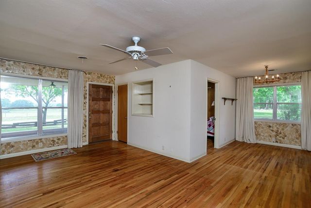 321 W Knipe Avenue, Perkins, OK 74059