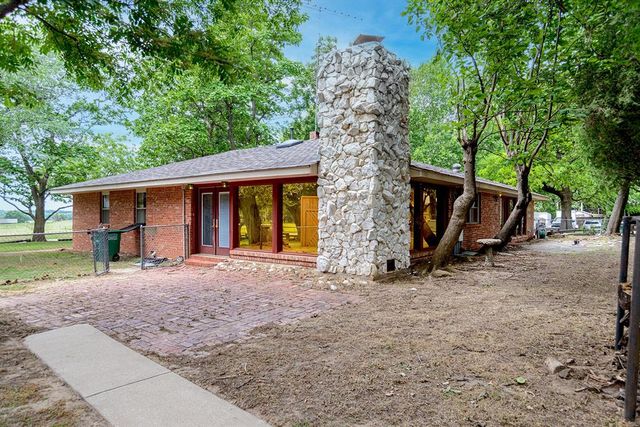321 W Knipe Avenue, Perkins, OK 74059