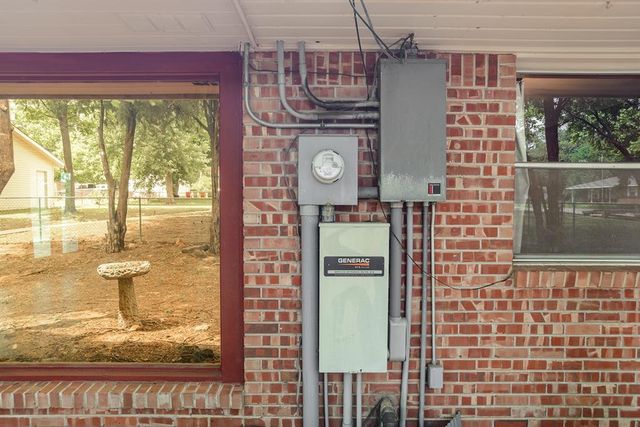 321 W Knipe Avenue, Perkins, OK 74059
