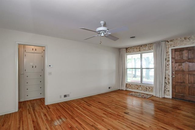 321 W Knipe Avenue, Perkins, OK 74059