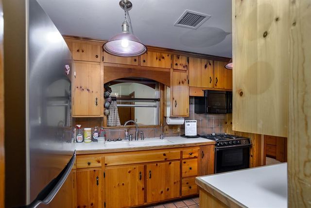 321 W Knipe Avenue, Perkins, OK 74059