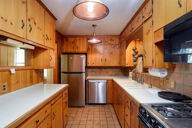 321 W Knipe Avenue, Perkins, OK 74059