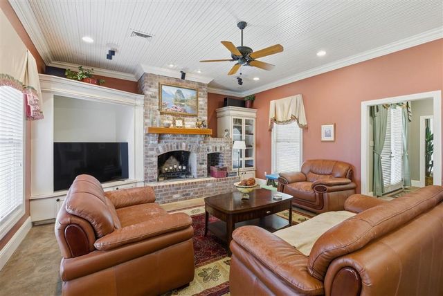 4817 Riverview Lane, Lake Charles, LA 70605