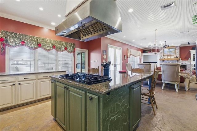 4817 Riverview Lane, Lake Charles, LA 70605