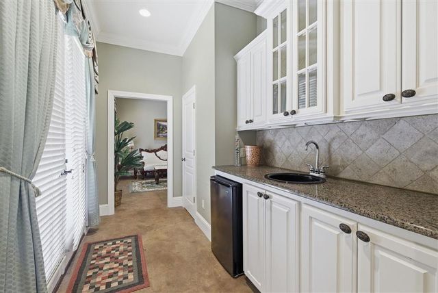 4817 Riverview Lane, Lake Charles, LA 70605