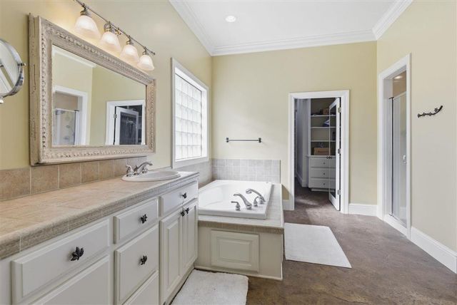 4817 Riverview Lane, Lake Charles, LA 70605