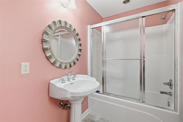 4817 Riverview Lane, Lake Charles, LA 70605