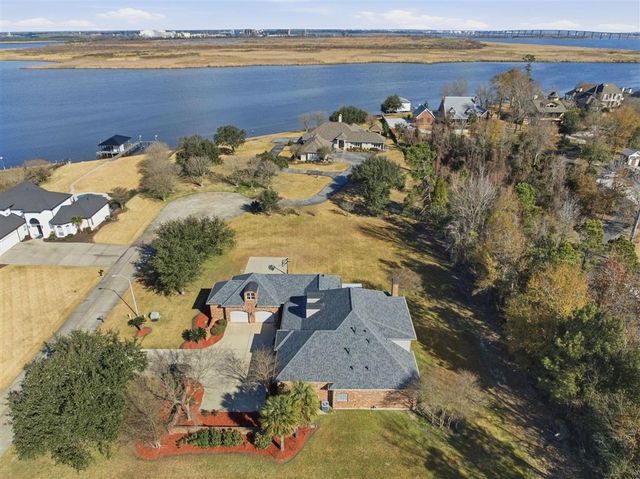 4817 Riverview Lane, Lake Charles, LA 70605