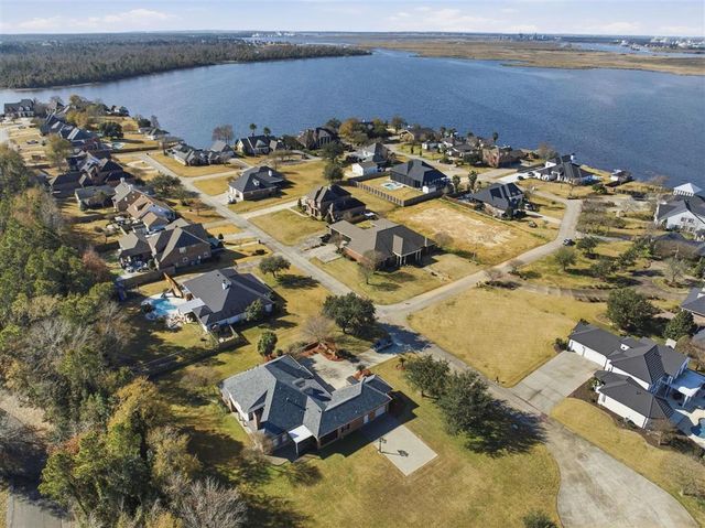 4817 Riverview Lane, Lake Charles, LA 70605