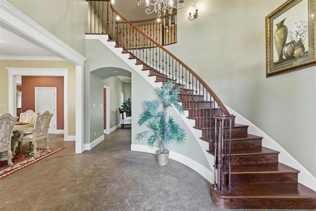 4817 Riverview Lane, Lake Charles, LA 70605