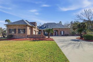 4817 Riverview Lane, Lake Charles, LA 70605