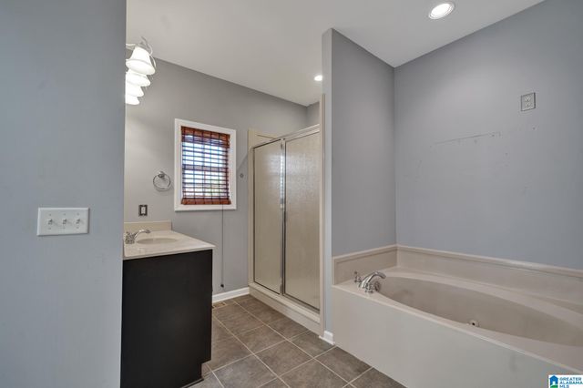 420 NEWBERRY DRIVE, Pleasant Grove, AL 35127