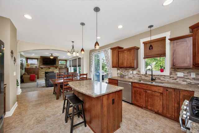 4408 163rd Street, Urbandale, IA 50323