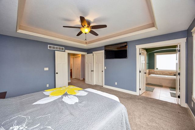 4408 163rd Street, Urbandale, IA 50323