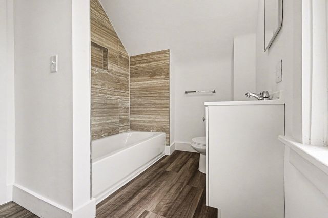 2008 E Stockbridge Avenue, Kalamazoo Twp, MI 49001