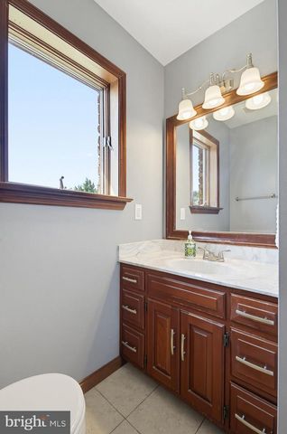7 OLIVER DR, Quarryville, PA 17566