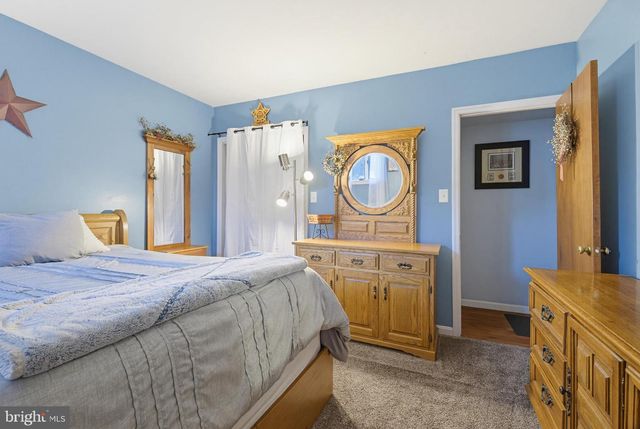 7 OLIVER DR, Quarryville, PA 17566