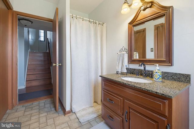 7 OLIVER DR, Quarryville, PA 17566