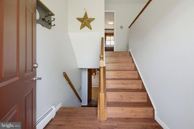 7 OLIVER DR, Quarryville, PA 17566