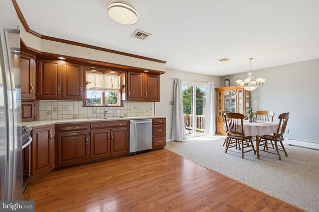 7 OLIVER DR, Quarryville, PA 17566