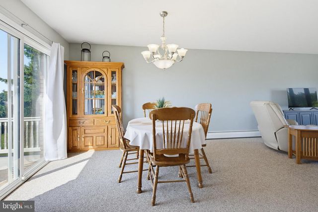 7 OLIVER DR, Quarryville, PA 17566